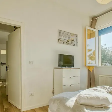 Beautiful In Лидо-ди-Помпоза